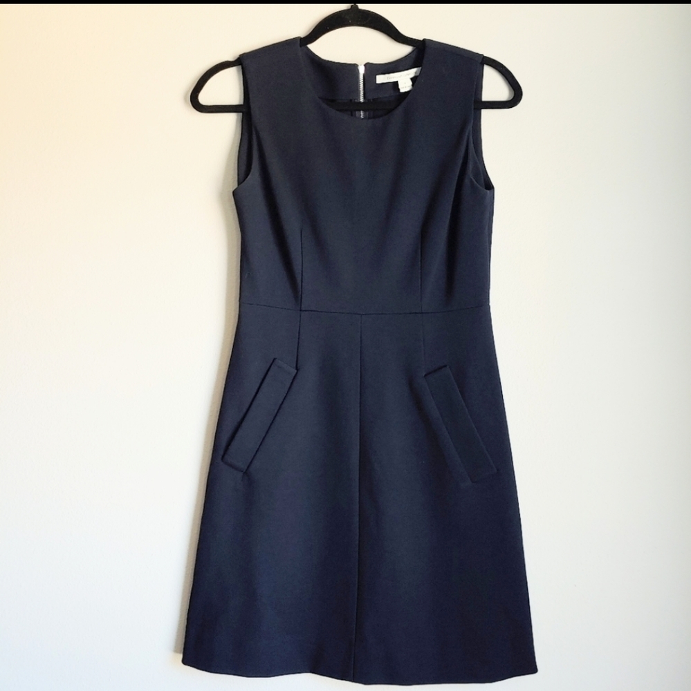 Diane Von Furstenberg Navy zipper dress size 2